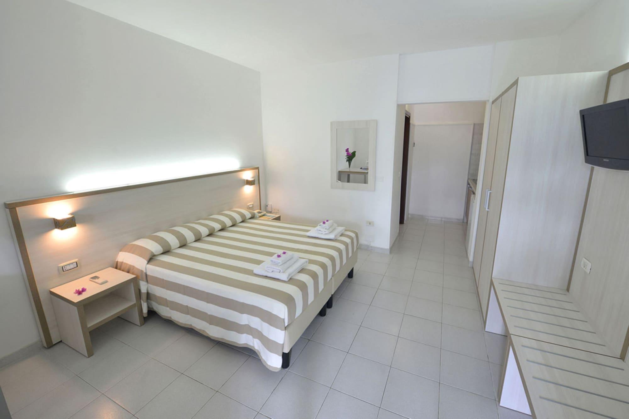 Hotel Residence Nemo Μπρίντιζι Εξωτερικό φωτογραφία