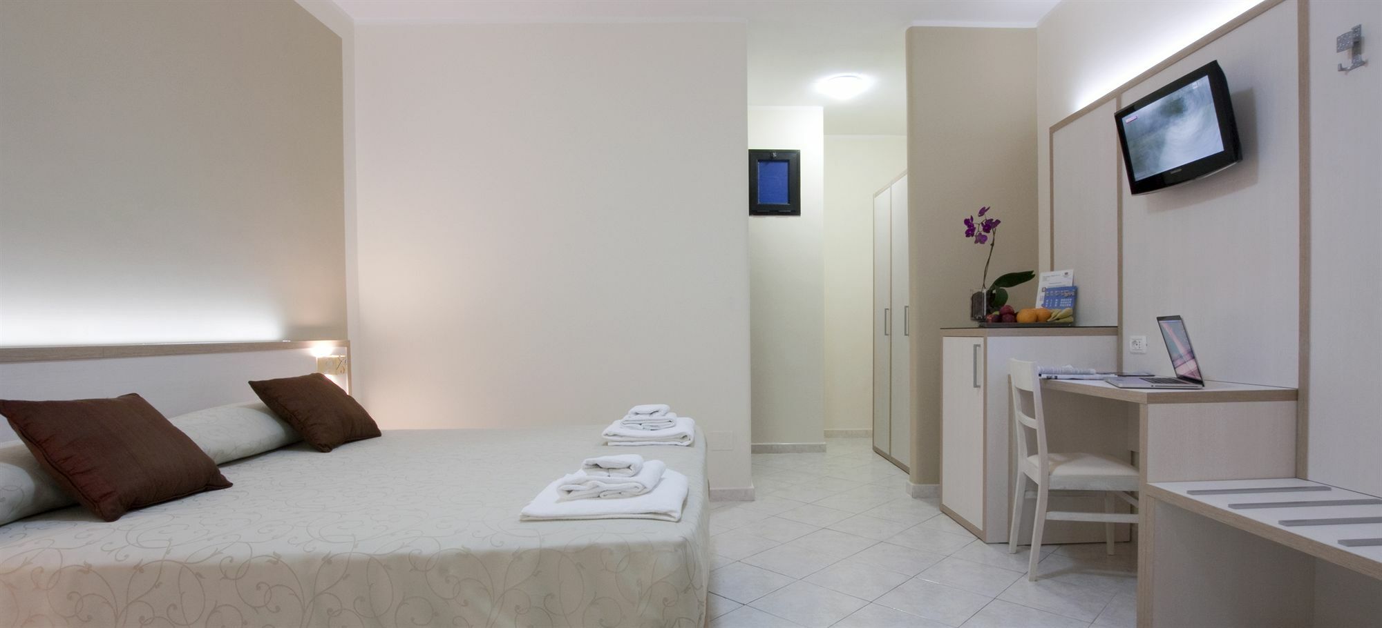 Hotel Residence Nemo Μπρίντιζι Εξωτερικό φωτογραφία
