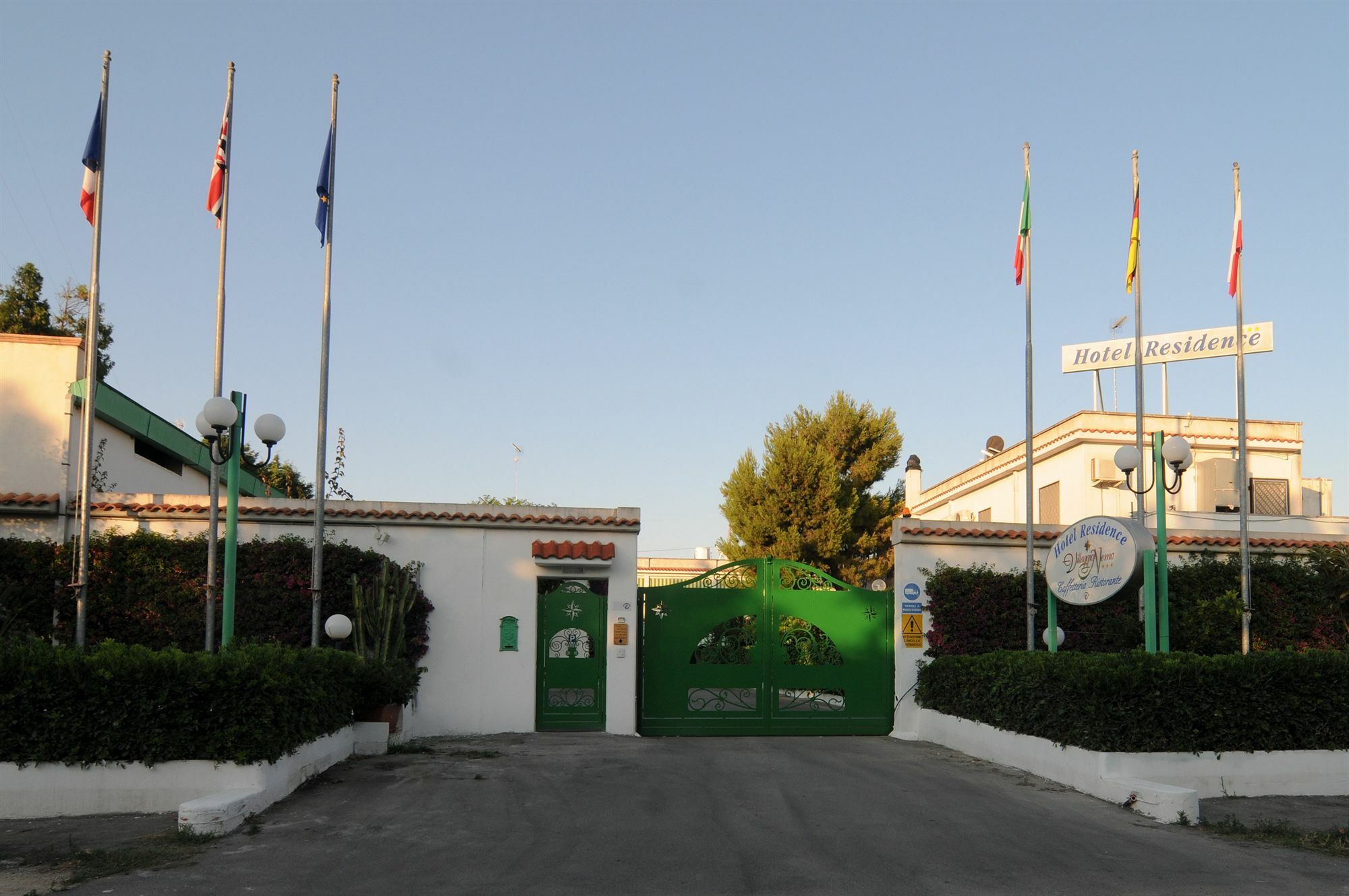 Hotel Residence Nemo Μπρίντιζι Εξωτερικό φωτογραφία
